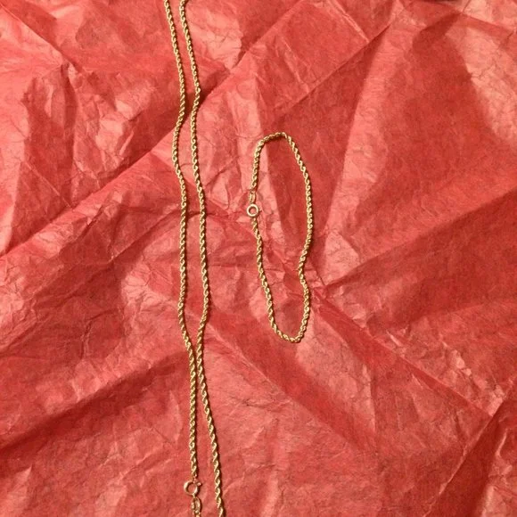 COPY - Beautiful 10KT, 1.7mm Gold Rope Chain Set (Chain, Earrings & Bracelet)- … - Picture 9 of 16